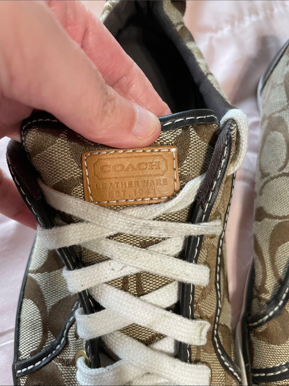 Coach Barrett Khaki Monogram Canvas Sneakers Leather Black Trim Size 10.5 - Picture 3 of 7